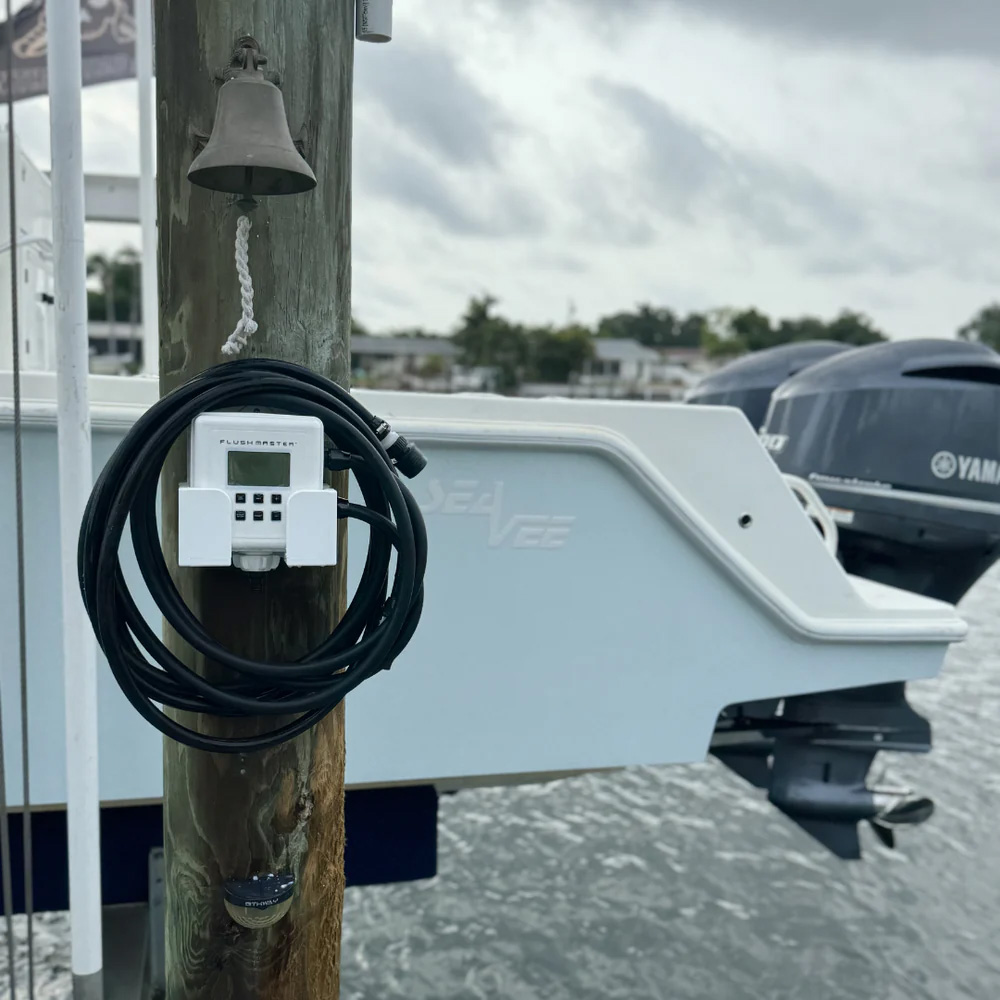 Flushmaster Outboard Flushing System – 4 Outlet w/Four 5′ Hose Kits